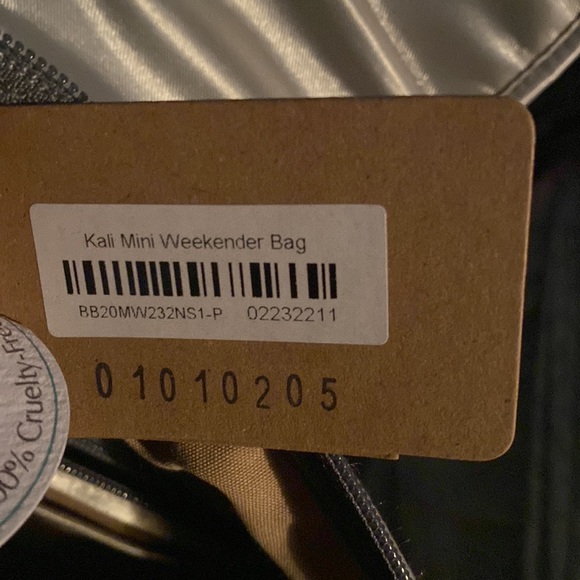 Kali Weekender Bag - Picture 6 of 6